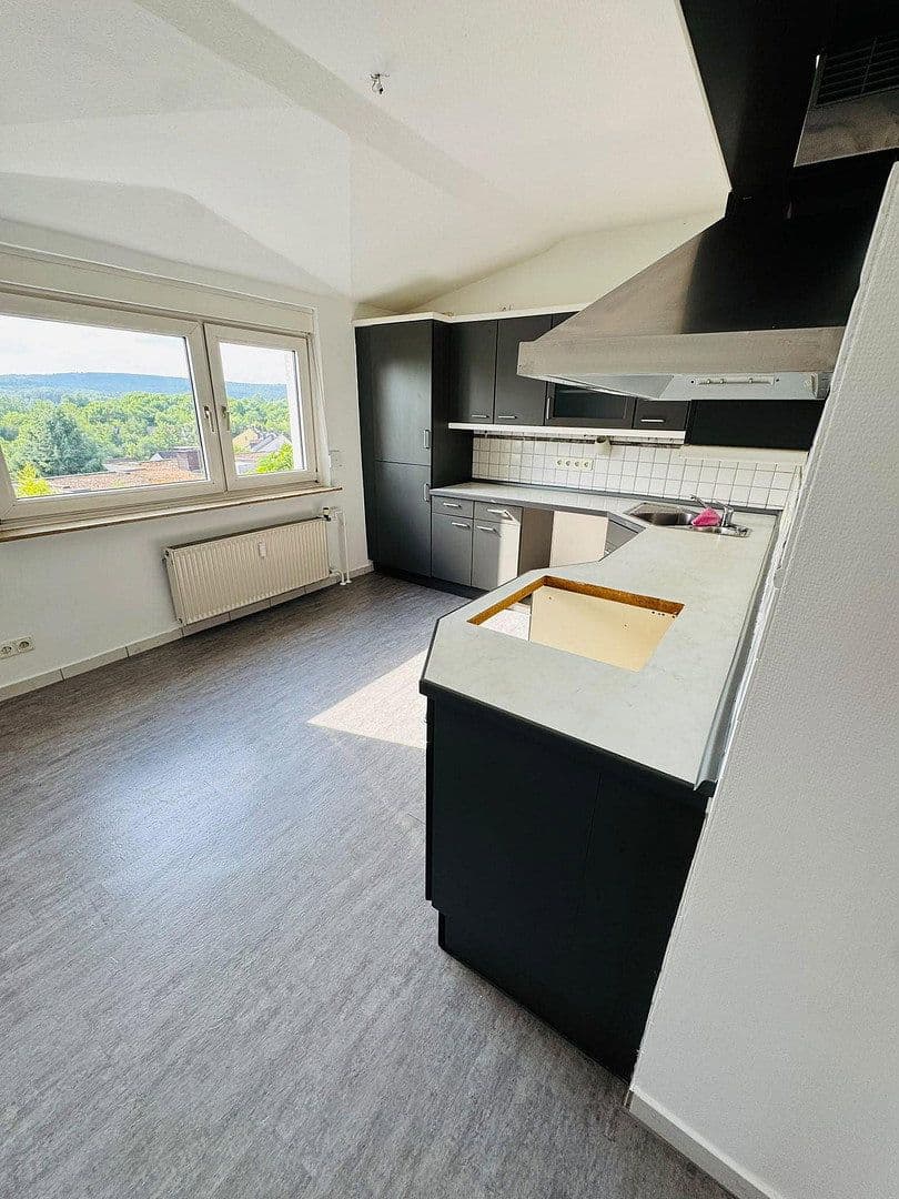 Pronájem bytu 4+1 92 m², Friedrichsdorf, Hessen Pronájem bytu 4+1 92 m², Friedrichsdorf, Hessen