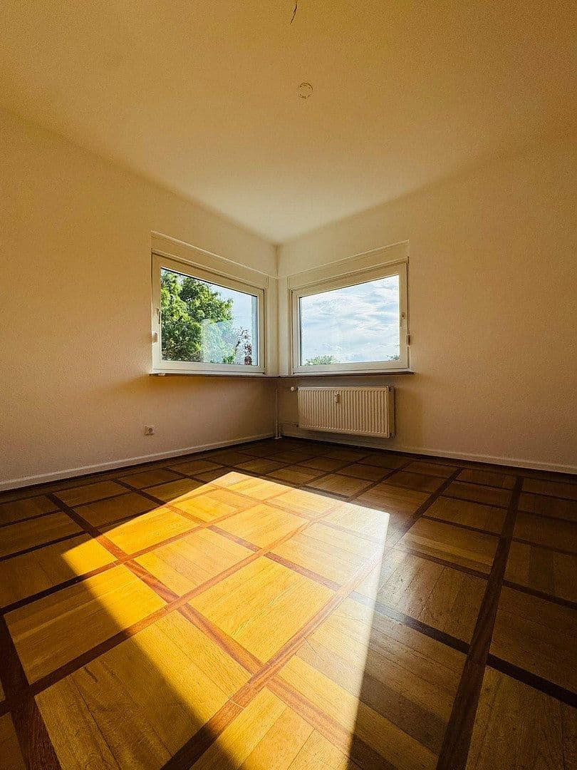 Pronájem bytu 4+1 92 m², Friedrichsdorf, Hessen Pronájem bytu 4+1 92 m², Friedrichsdorf, Hessen