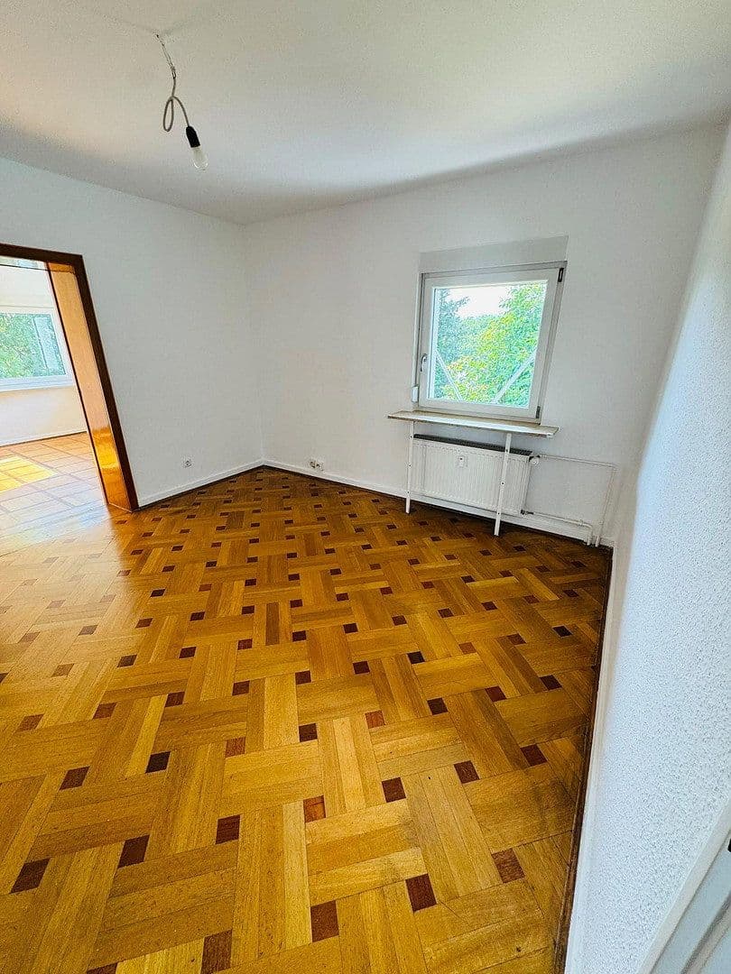 Pronájem bytu 4+1 92 m², Friedrichsdorf, Hessen Pronájem bytu 4+1 92 m², Friedrichsdorf, Hessen