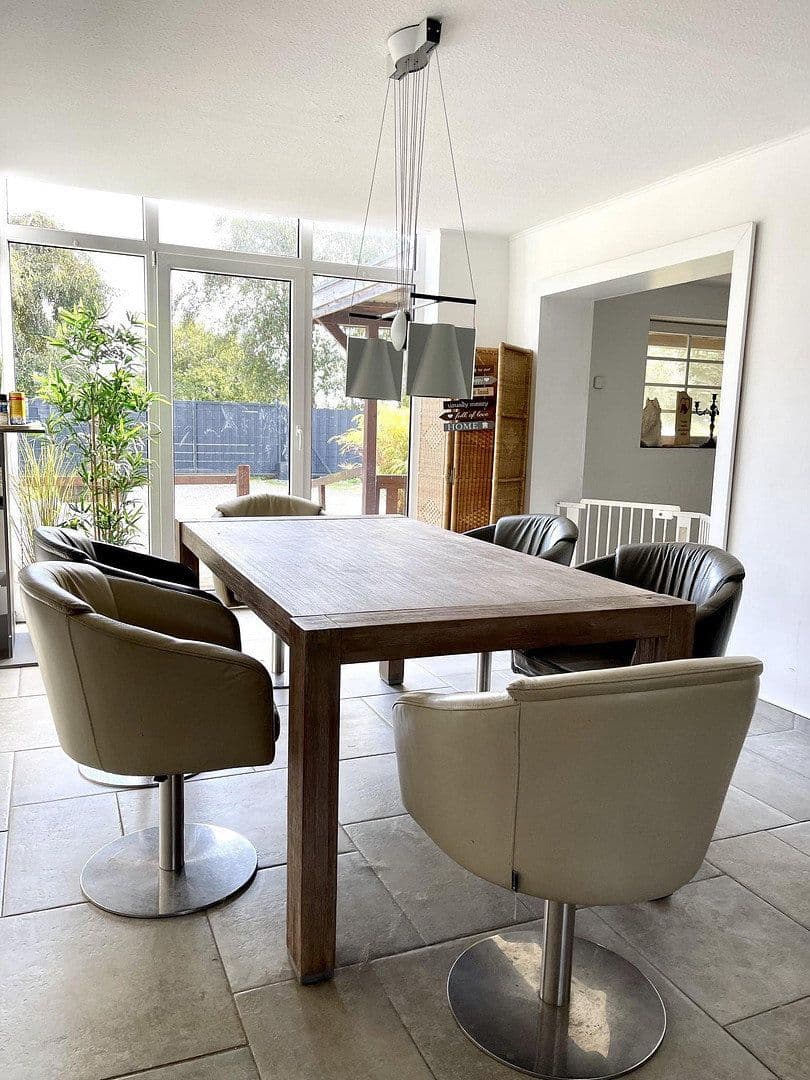 Prodej domu 291 m², pozemek 5.500 m², Högel, Šlesvicko-Holštýnsko Prodej domu 291 m², pozemek 5.500 m², Högel, Šlesvicko-Holštýnsko