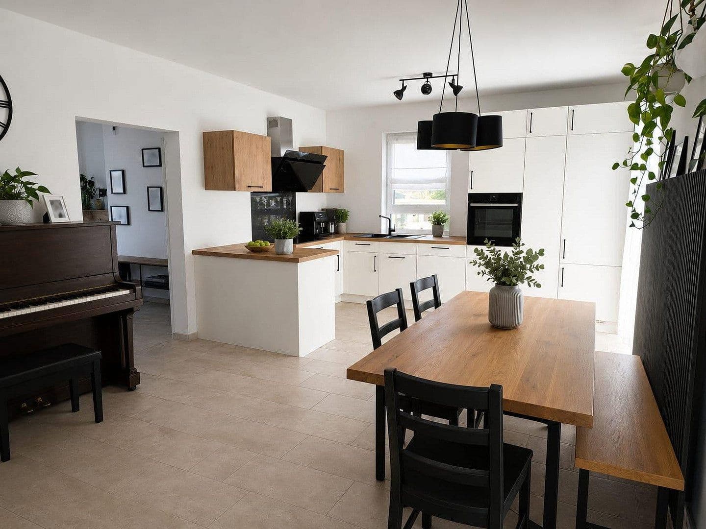 Prodej domu 182 m², pozemek 669 m², Britz, Braniborsko Prodej domu 182 m², pozemek 669 m², Britz, Braniborsko