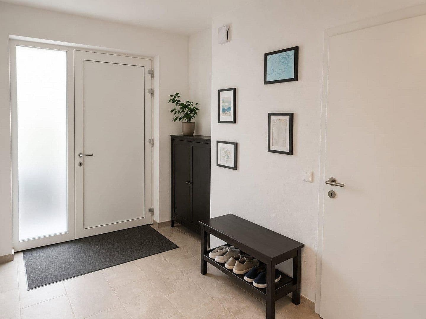 Prodej domu 182 m², pozemek 669 m², Britz, Braniborsko Prodej domu 182 m², pozemek 669 m², Britz, Braniborsko