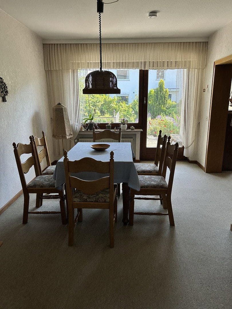 Prodej domu 184 m², pozemek 347 m², Bielefeld-Theesen, Severní Porýní-Vestfálsko Prodej domu 184 m², pozemek 347 m², Bielefeld-Theesen, Severní Porýní-Vestfálsko