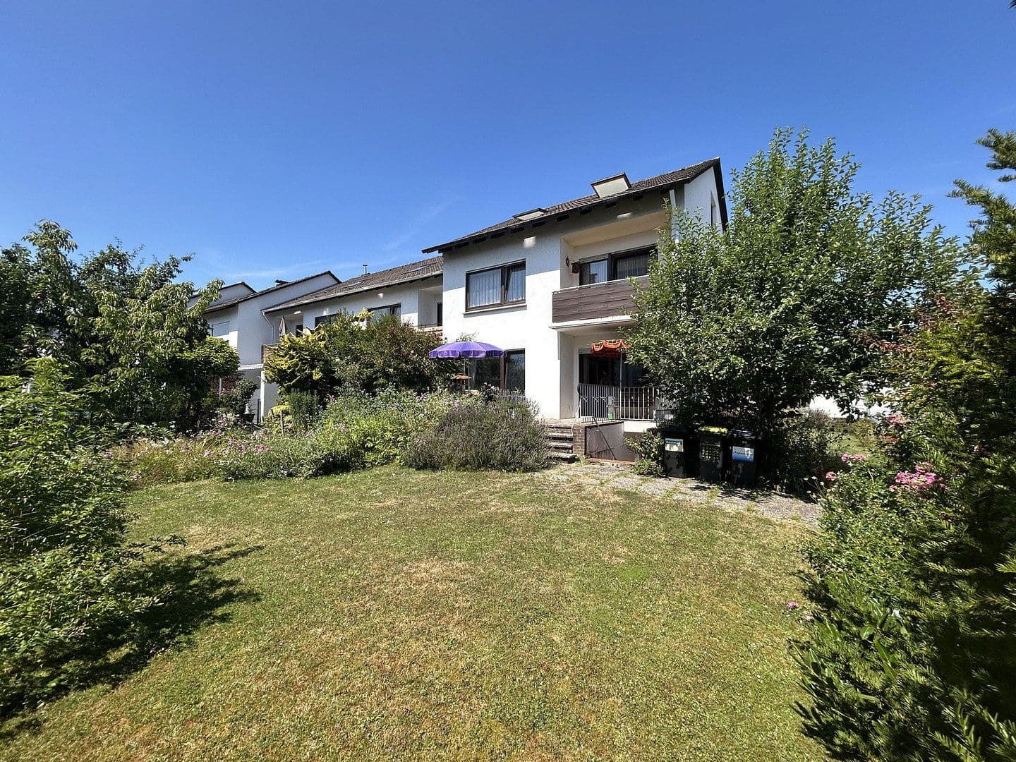 Prodej domu 184 m², pozemek 347 m², Bielefeld-Theesen, Severní Porýní-Vestfálsko Prodej domu 184 m², pozemek 347 m², Bielefeld-Theesen, Severní Porýní-Vestfálsko