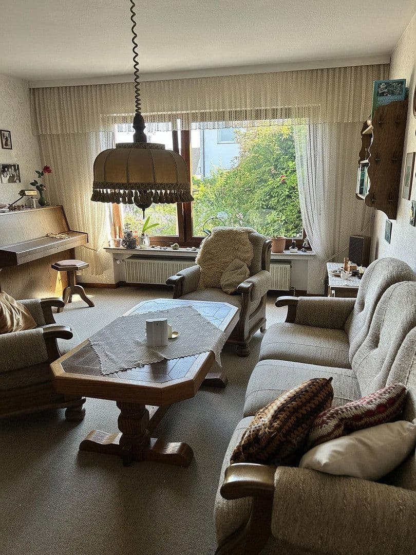 Prodej domu 184 m², pozemek 347 m², Bielefeld-Theesen, Severní Porýní-Vestfálsko Prodej domu 184 m², pozemek 347 m², Bielefeld-Theesen, Severní Porýní-Vestfálsko