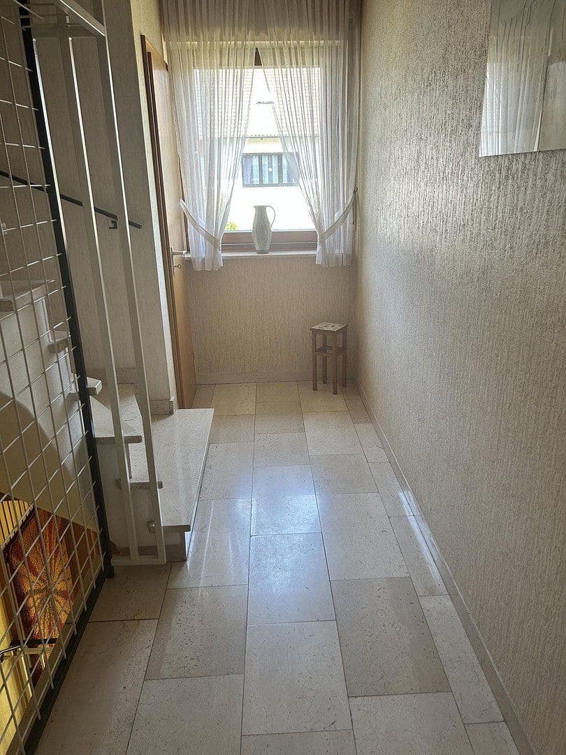 Prodej domu 184 m², pozemek 347 m², Bielefeld-Theesen, Severní Porýní-Vestfálsko Prodej domu 184 m², pozemek 347 m², Bielefeld-Theesen, Severní Porýní-Vestfálsko