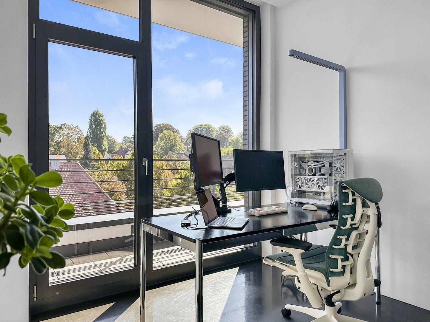 Pronájem bytu 3+1 135 m², Lerchenstraße 65, Heilbronn, Bádensko-Württembersko Pronájem bytu 3+1 135 m², Lerchenstraße 65, Heilbronn, Bádensko-Württembersko