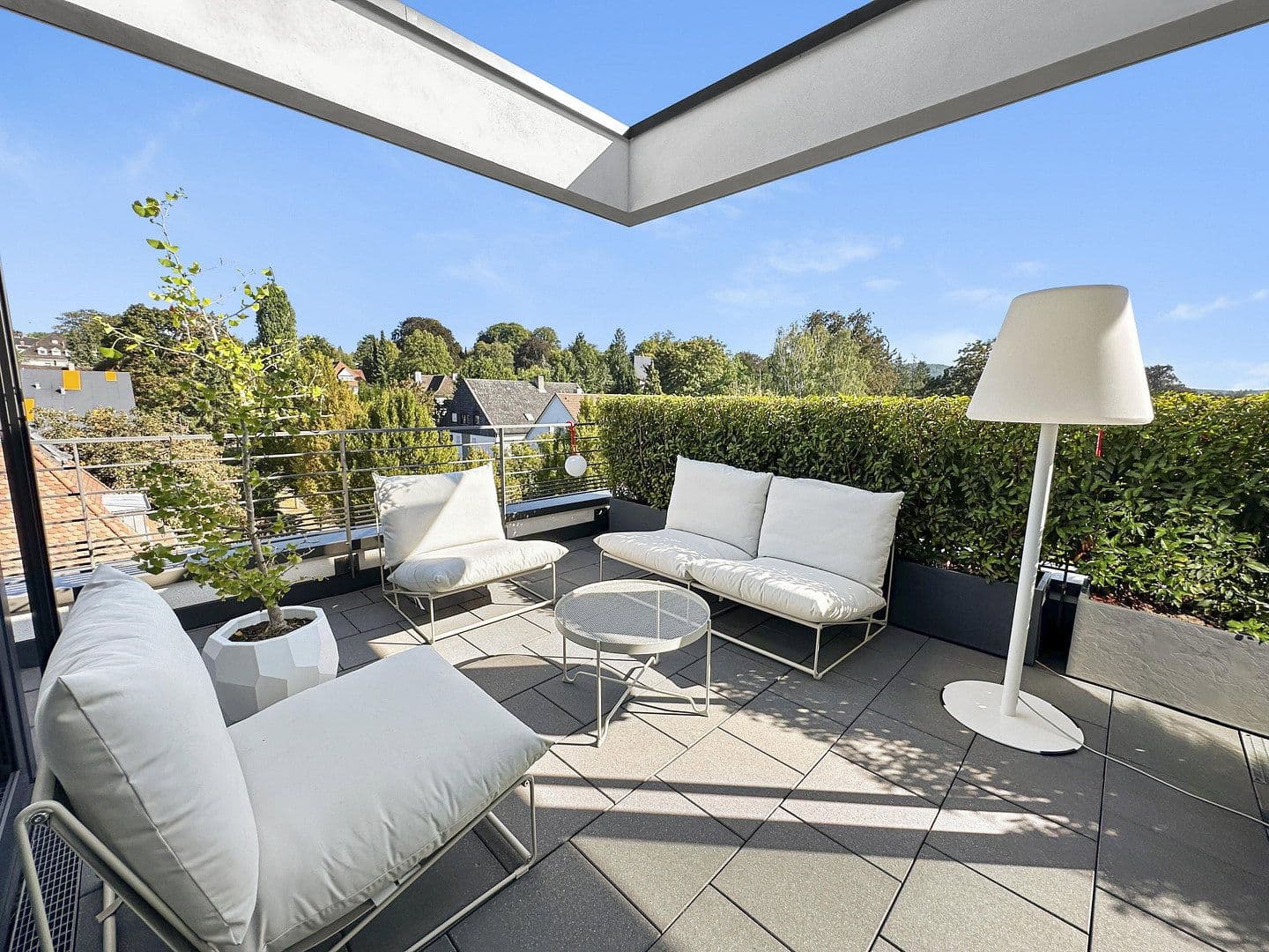 Pronájem bytu 3+1 135 m², Lerchenstraße 65, Heilbronn, Bádensko-Württembersko Pronájem bytu 3+1 135 m², Lerchenstraße 65, Heilbronn, Bádensko-Württembersko