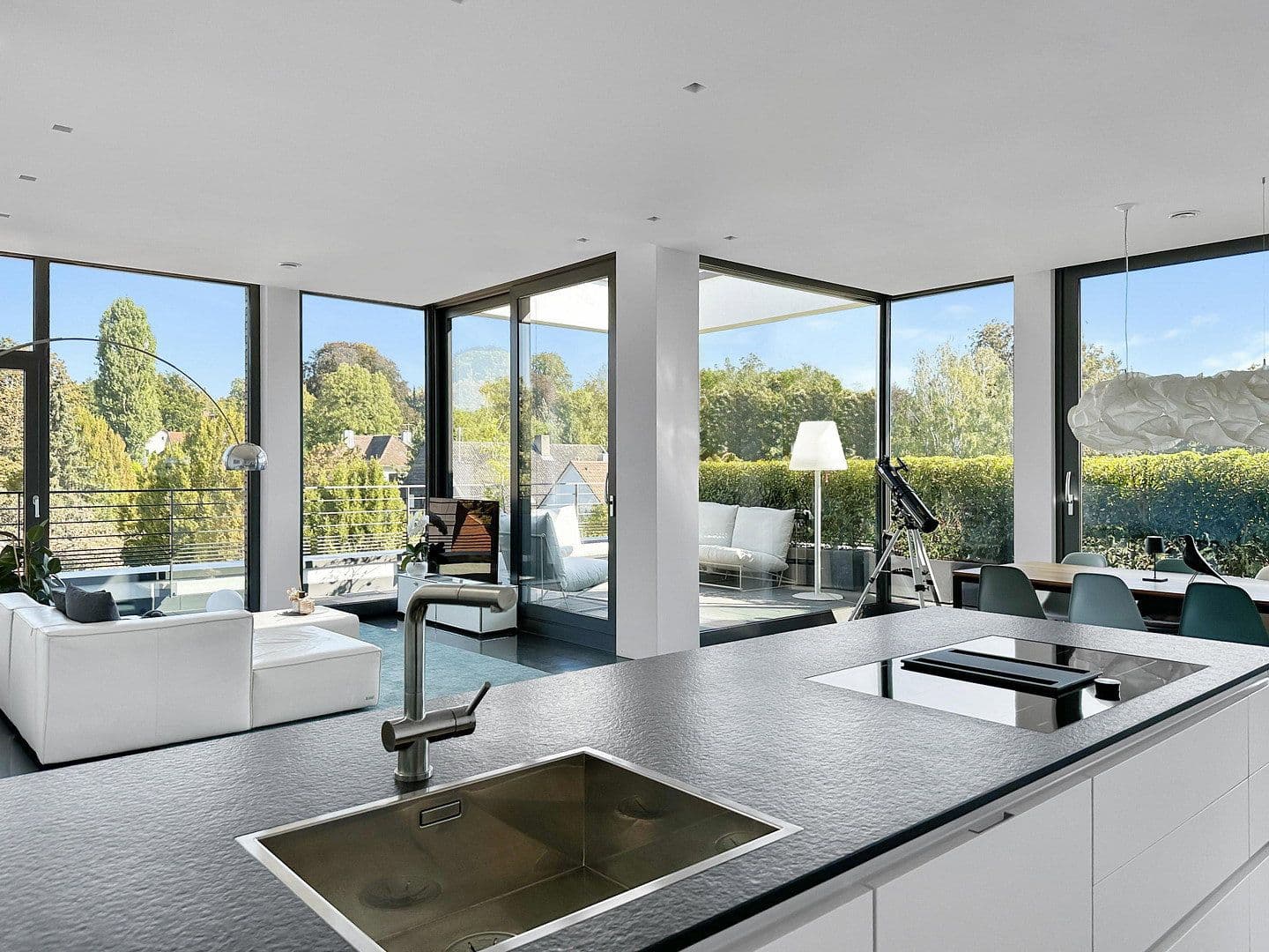 Pronájem bytu 3+1 135 m², Lerchenstraße 65, Heilbronn, Bádensko-Württembersko Pronájem bytu 3+1 135 m², Lerchenstraße 65, Heilbronn, Bádensko-Württembersko