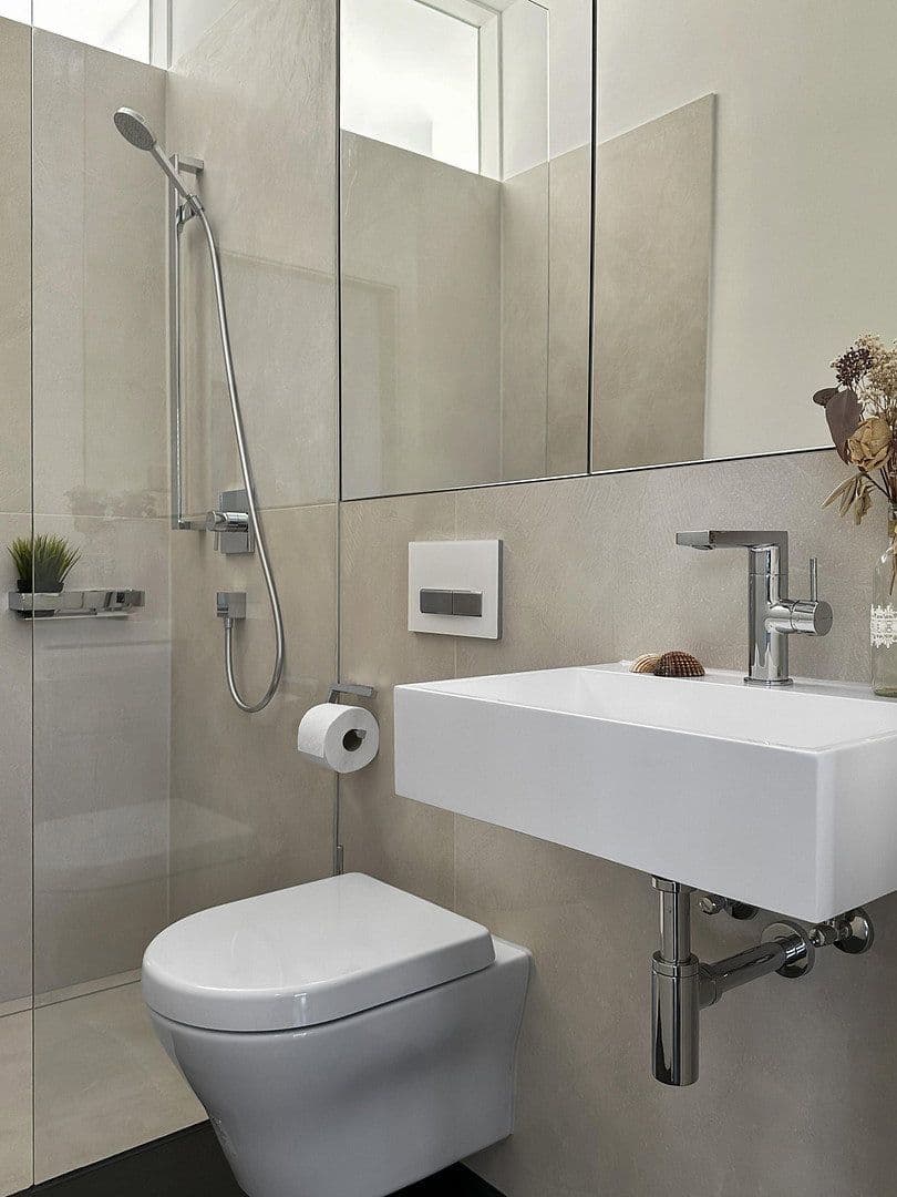 Pronájem bytu 3+1 135 m², Lerchenstraße 65, Heilbronn, Bádensko-Württembersko Pronájem bytu 3+1 135 m², Lerchenstraße 65, Heilbronn, Bádensko-Württembersko