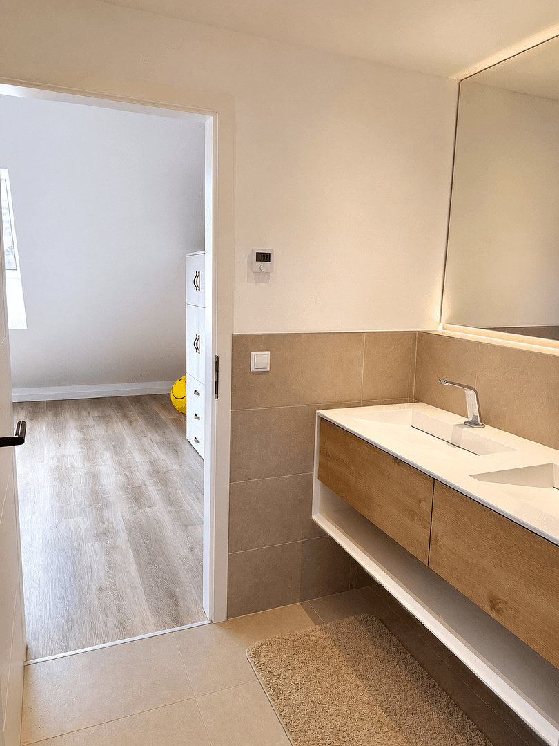 Prodej domu 118 m², pozemek 294 m², Berlin, Berlín Prodej domu 118 m², pozemek 294 m², Berlin, Berlín