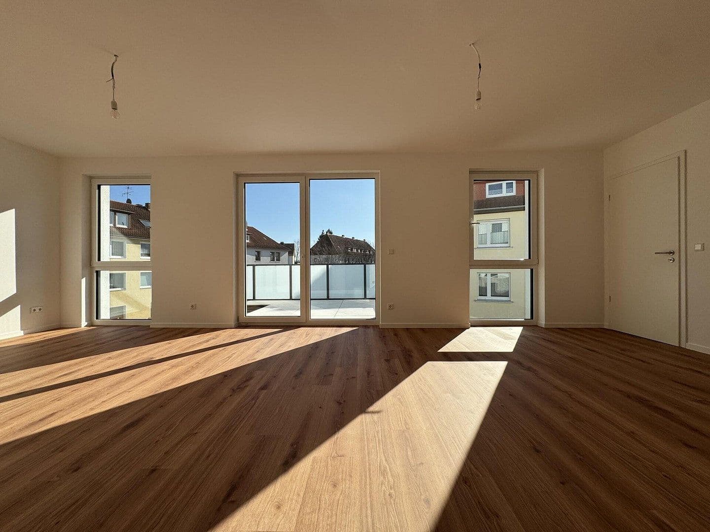 Pronájem bytu 3+1 93 m², Königstraße 47, Hameln, Dolní Sasko Pronájem bytu 3+1 93 m², Königstraße 47, Hameln, Dolní Sasko