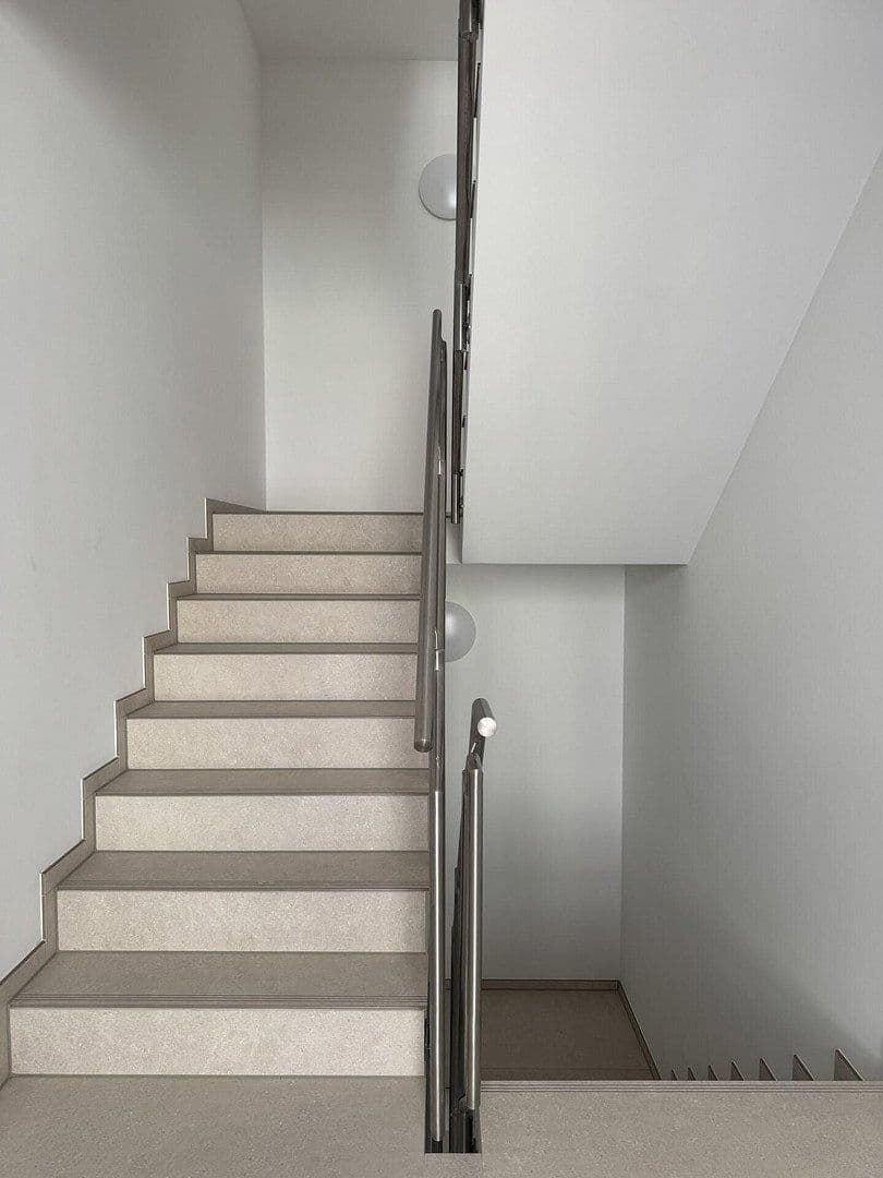 Pronájem bytu 3+1 93 m², Königstraße 47, Hameln, Dolní Sasko Pronájem bytu 3+1 93 m², Königstraße 47, Hameln, Dolní Sasko