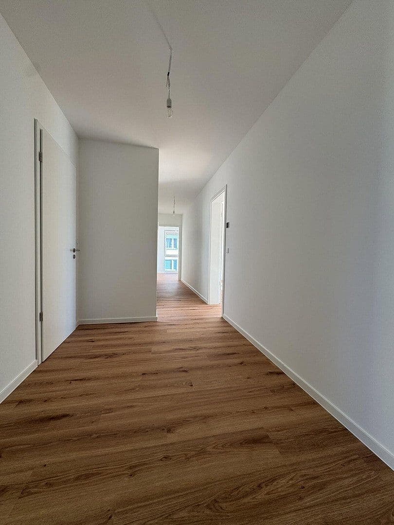 Pronájem bytu 3+1 93 m², Königstraße 47, Hameln, Dolní Sasko Pronájem bytu 3+1 93 m², Königstraße 47, Hameln, Dolní Sasko