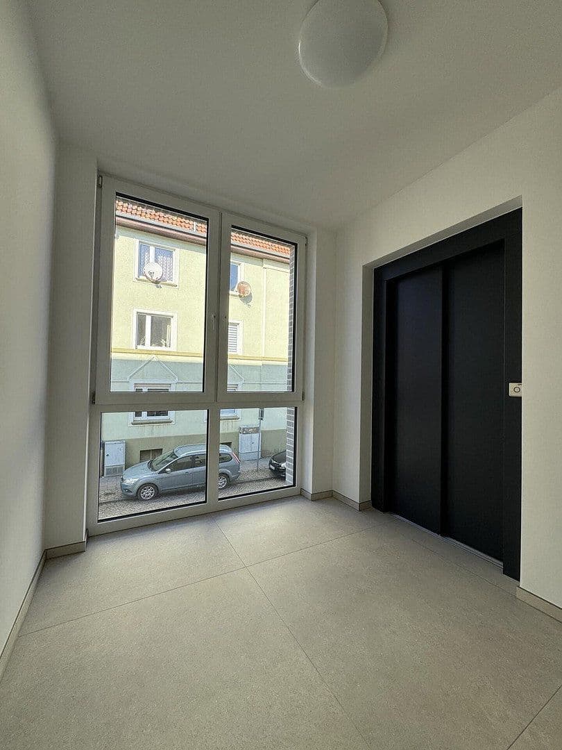 Pronájem bytu 3+1 93 m², Königstraße 47, Hameln, Dolní Sasko Pronájem bytu 3+1 93 m², Königstraße 47, Hameln, Dolní Sasko