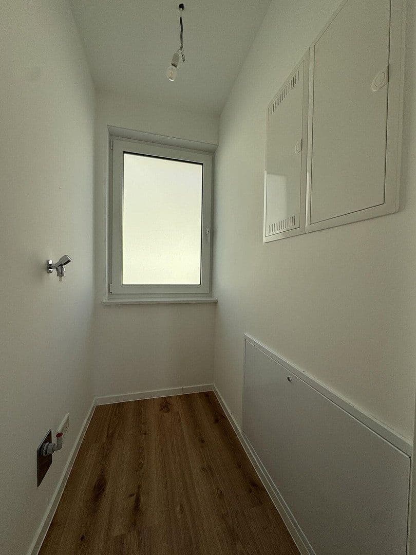 Pronájem bytu 3+1 93 m², Königstraße 47, Hameln, Dolní Sasko Pronájem bytu 3+1 93 m², Königstraße 47, Hameln, Dolní Sasko