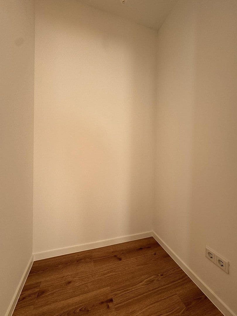 Pronájem bytu 3+1 93 m², Königstraße 47, Hameln, Dolní Sasko Pronájem bytu 3+1 93 m², Königstraße 47, Hameln, Dolní Sasko