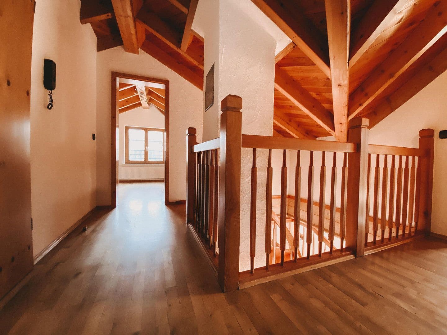 Prodej domu 562 m², pozemek 543 m², Bad Liebenzell, Bádensko-Württembersko Prodej domu 562 m², pozemek 543 m², Bad Liebenzell, Bádensko-Württembersko