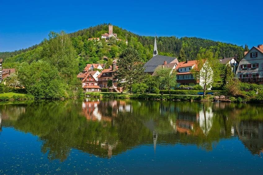 Prodej domu 562 m², pozemek 543 m², Bad Liebenzell, Bádensko-Württembersko Prodej domu 562 m², pozemek 543 m², Bad Liebenzell, Bádensko-Württembersko