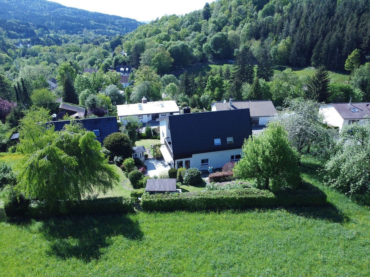 Pronájem domu 245 m², pozemek 911 m², Albstadt, Bádensko-Württembersko Pronájem domu 245 m², pozemek 911 m², Albstadt, Bádensko-Württembersko