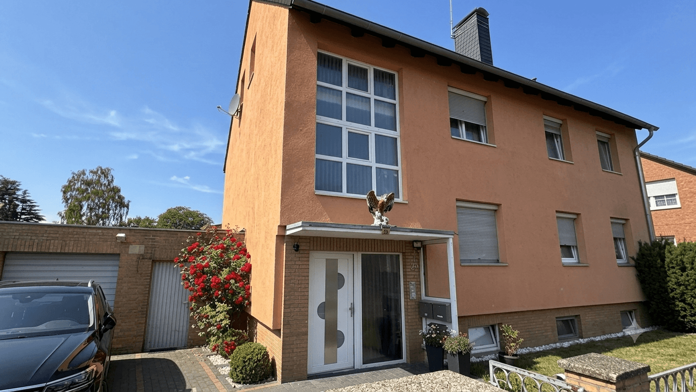 Prodej domu 271 m², pozemek 596 m², Lehrte, Dolní Sasko Prodej domu 271 m², pozemek 596 m², Lehrte, Dolní Sasko