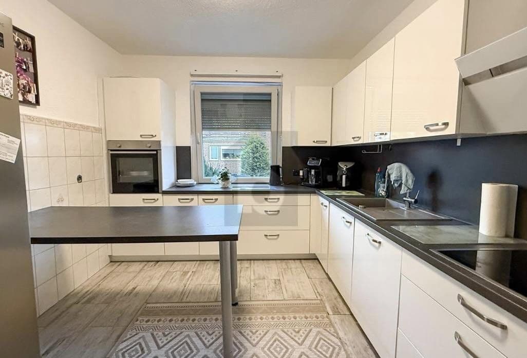 Prodej domu 271 m², pozemek 596 m², Lehrte, Dolní Sasko Prodej domu 271 m², pozemek 596 m², Lehrte, Dolní Sasko