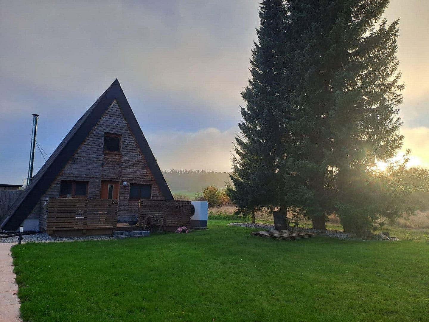 Prodej domu 167 m², pozemek 2.600 m², Württembergerweg 23, Bartholomä, Bádensko-Württembersko Prodej domu 167 m², pozemek 2.600 m², Württembergerweg 23, Bartholomä, Bádensko-Württembersko