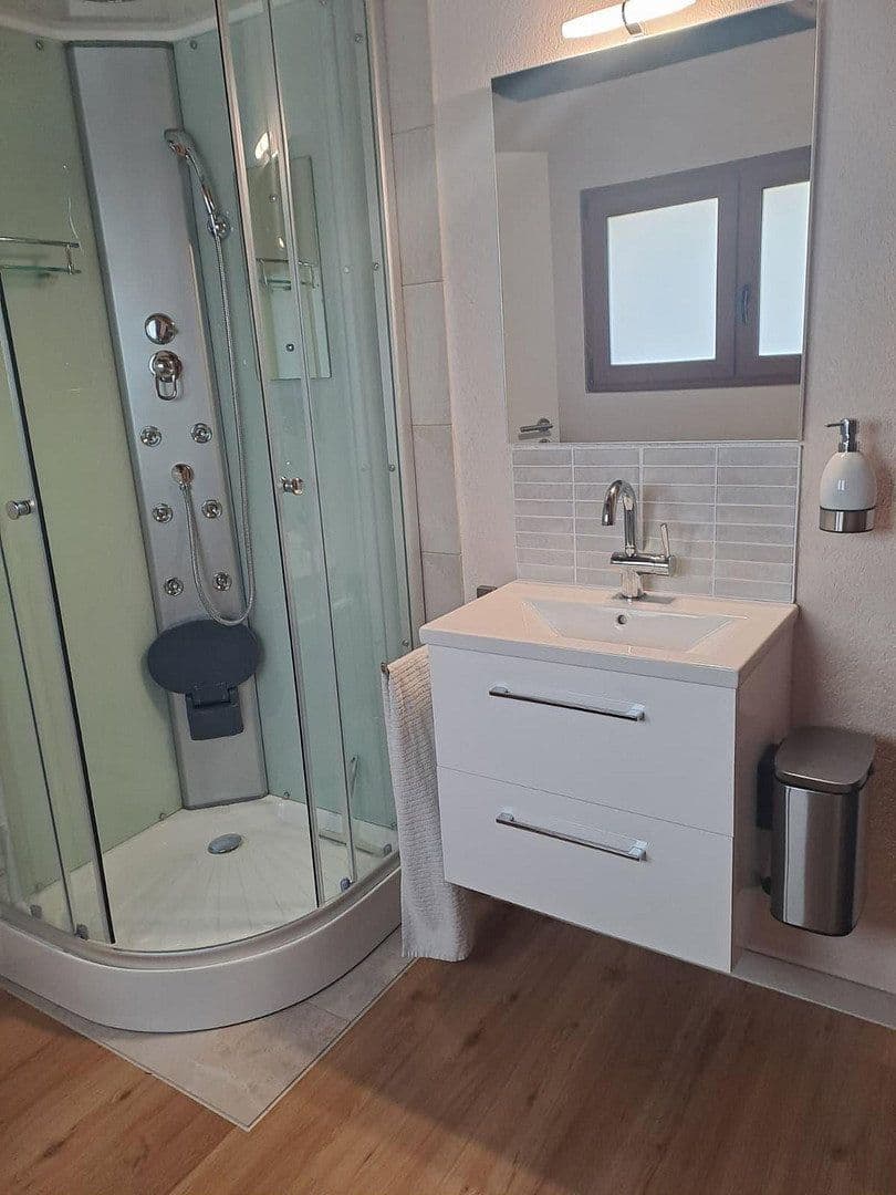 Prodej domu 167 m², pozemek 2.600 m², Württembergerweg 23, Bartholomä, Bádensko-Württembersko Prodej domu 167 m², pozemek 2.600 m², Württembergerweg 23, Bartholomä, Bádensko-Württembersko