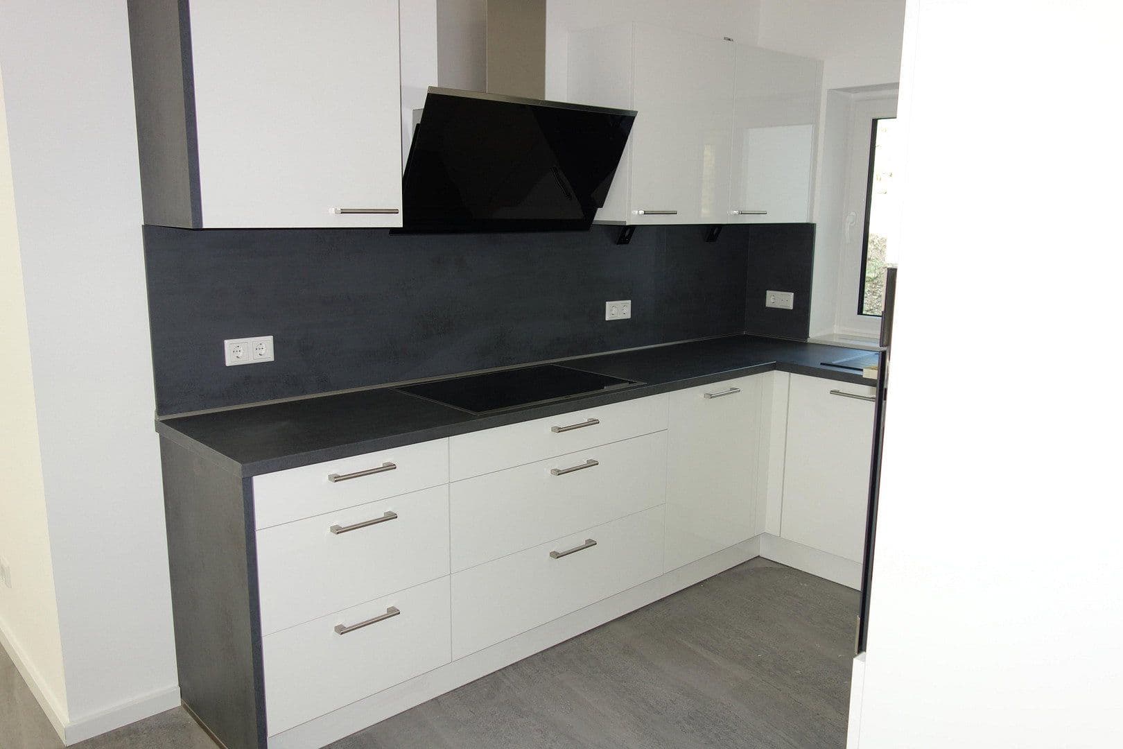 Pronájem bytu 2+1 73 m², Ginsterweg 2, Neuenrade, Severní Porýní-Vestfálsko Pronájem bytu 2+1 73 m², Ginsterweg 2, Neuenrade, Severní Porýní-Vestfálsko