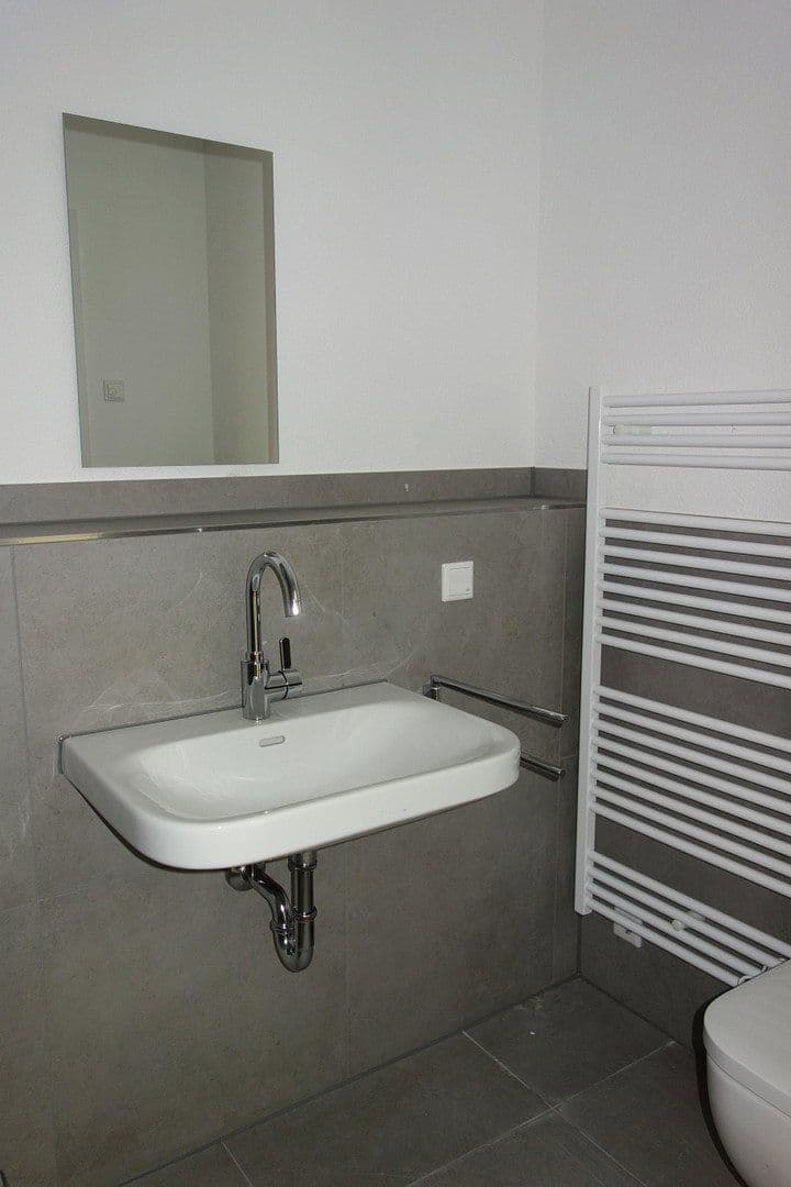 Pronájem bytu 2+1 73 m², Ginsterweg 2, Neuenrade, Severní Porýní-Vestfálsko Pronájem bytu 2+1 73 m², Ginsterweg 2, Neuenrade, Severní Porýní-Vestfálsko