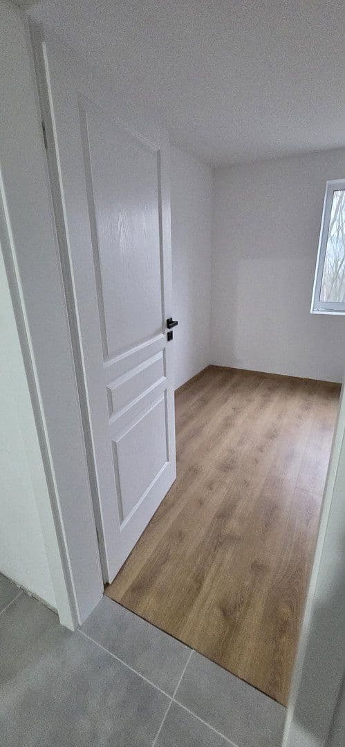 Prodej nebytového prostoru 1.750 m², Willstätt, Bádensko-Württembersko Prodej nebytového prostoru 1.750 m², Willstätt, Bádensko-Württembersko