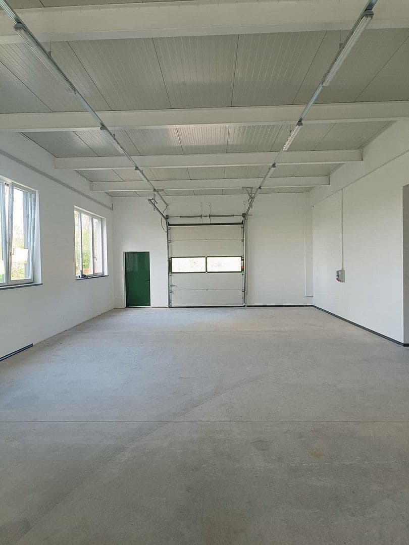 Prodej nebytového prostoru 1.750 m², Willstätt, Bádensko-Württembersko Prodej nebytového prostoru 1.750 m², Willstätt, Bádensko-Württembersko
