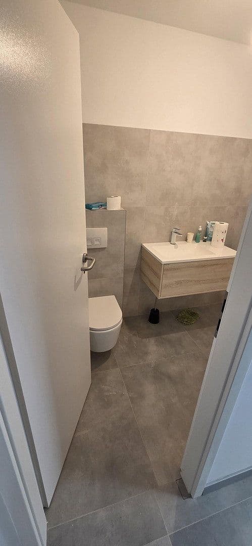 Prodej nebytového prostoru 1.750 m², Willstätt, Bádensko-Württembersko Prodej nebytového prostoru 1.750 m², Willstätt, Bádensko-Württembersko