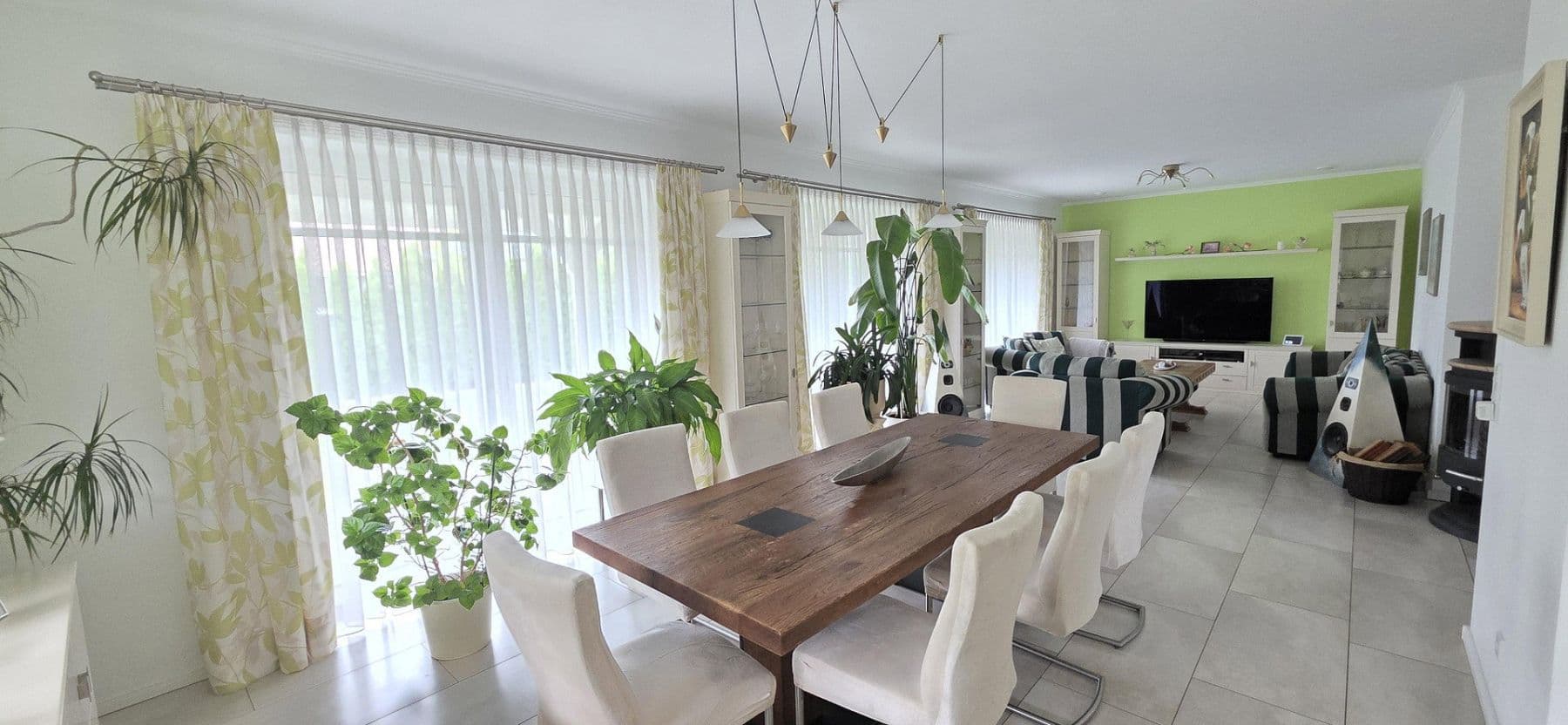 Prodej domu 242 m², pozemek 1.040 m², Riede, Dolní Sasko Prodej domu 242 m², pozemek 1.040 m², Riede, Dolní Sasko