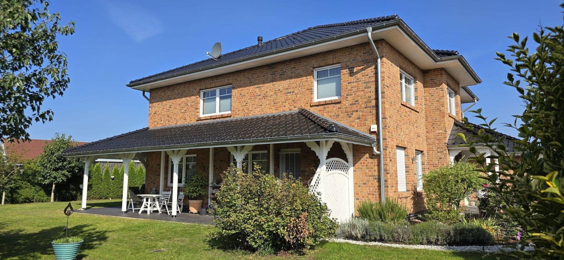 Prodej domu 242 m², pozemek 1.040 m², Riede, Dolní Sasko Prodej domu 242 m², pozemek 1.040 m², Riede, Dolní Sasko