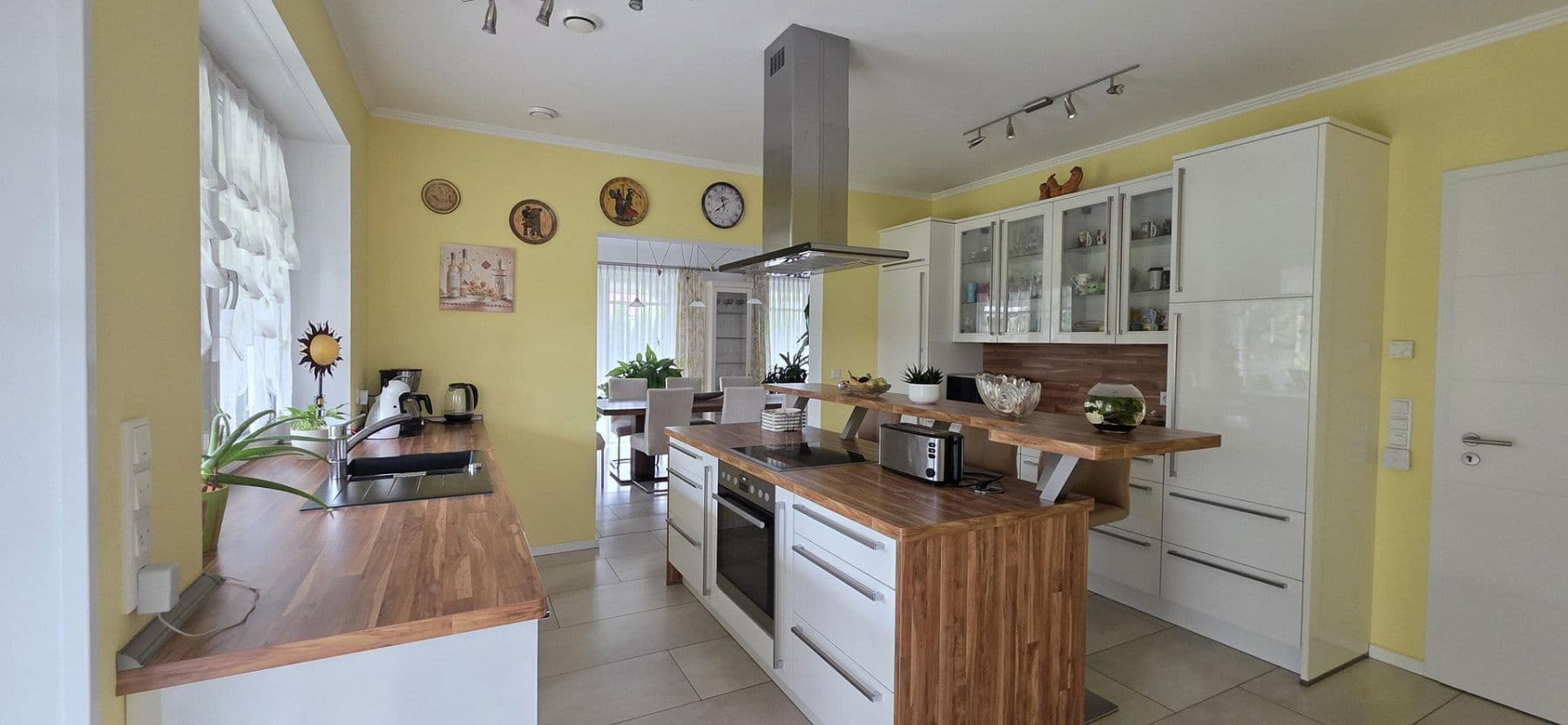 Prodej domu 242 m², pozemek 1.040 m², Riede, Dolní Sasko Prodej domu 242 m², pozemek 1.040 m², Riede, Dolní Sasko