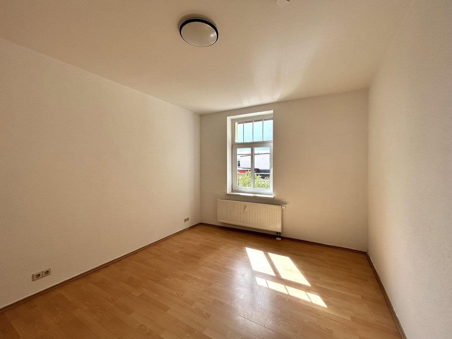 Pronájem bytu 3+1 92 m², Goldbachstraße 8, Hohenstein-Ernstthal, Sasko Pronájem bytu 3+1 92 m², Goldbachstraße 8, Hohenstein-Ernstthal, Sasko