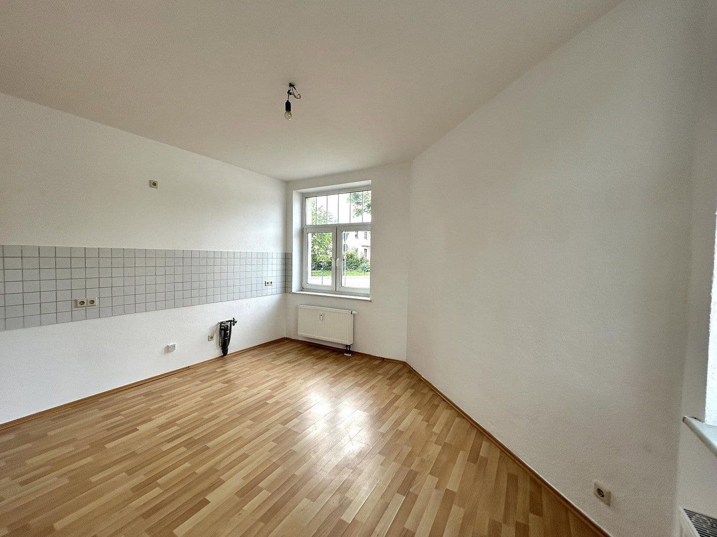 Pronájem bytu 3+1 92 m², Goldbachstraße 8, Hohenstein-Ernstthal, Sasko Pronájem bytu 3+1 92 m², Goldbachstraße 8, Hohenstein-Ernstthal, Sasko