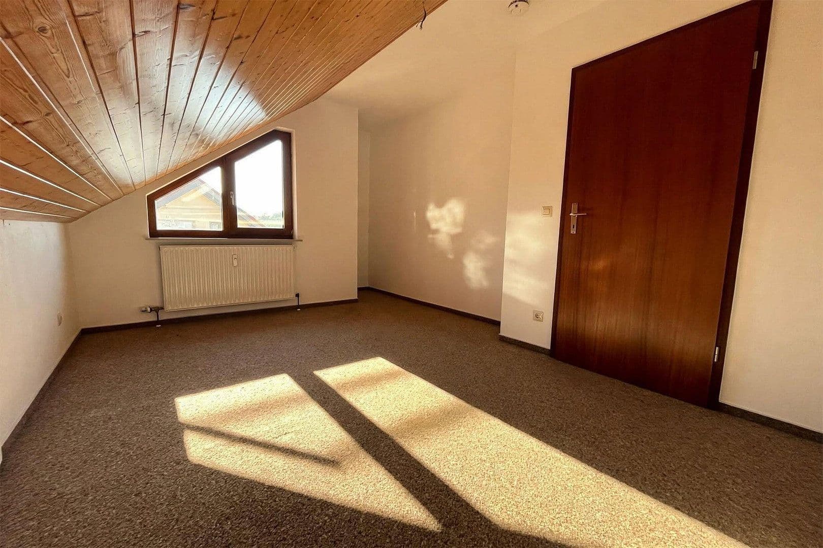 Prodej bytu 3+1 77 m², Bretzfeld, Bádensko-Württembersko Prodej bytu 3+1 77 m², Bretzfeld, Bádensko-Württembersko