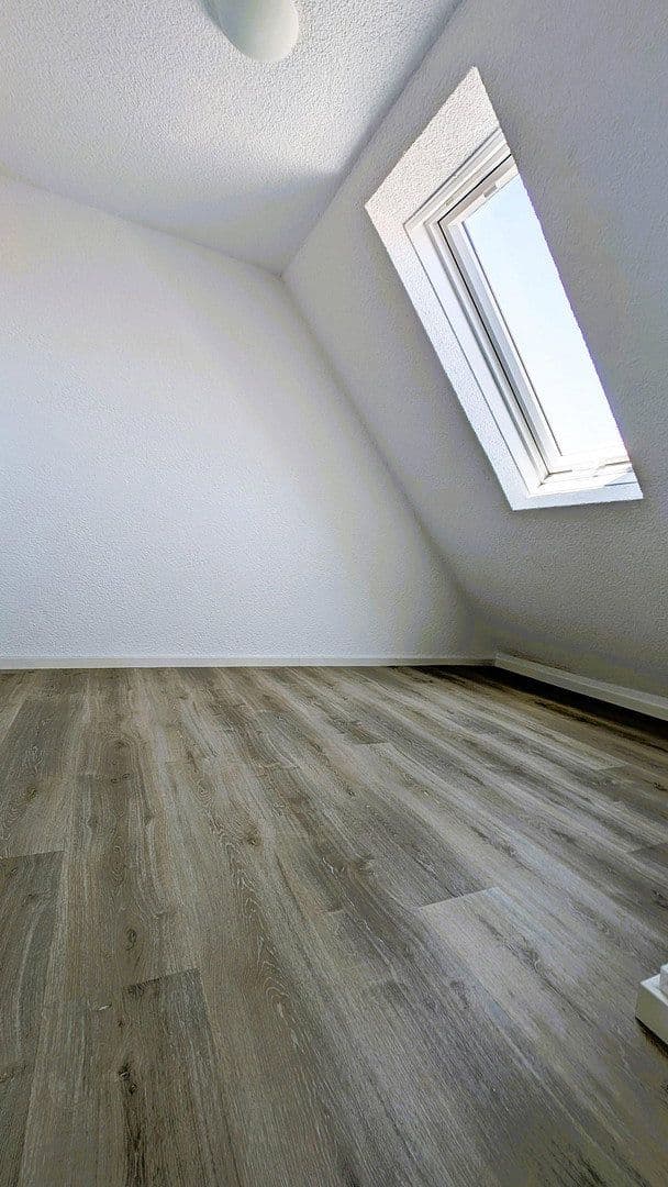Prodej domu 178 m², pozemek 263 m², Karlstr. 3, Großbottwar, Bádensko-Württembersko Prodej domu 178 m², pozemek 263 m², Karlstr. 3, Großbottwar, Bádensko-Württembersko