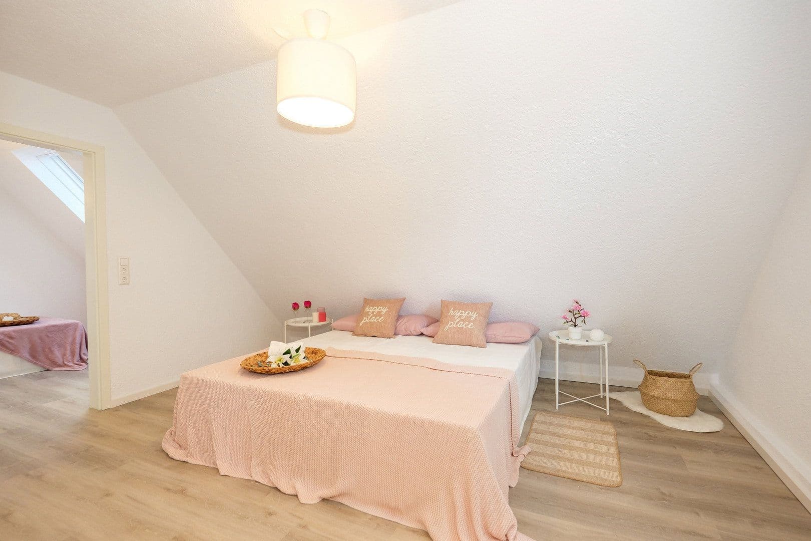 Prodej domu 178 m², pozemek 263 m², Karlstr. 3, Großbottwar, Bádensko-Württembersko Prodej domu 178 m², pozemek 263 m², Karlstr. 3, Großbottwar, Bádensko-Württembersko