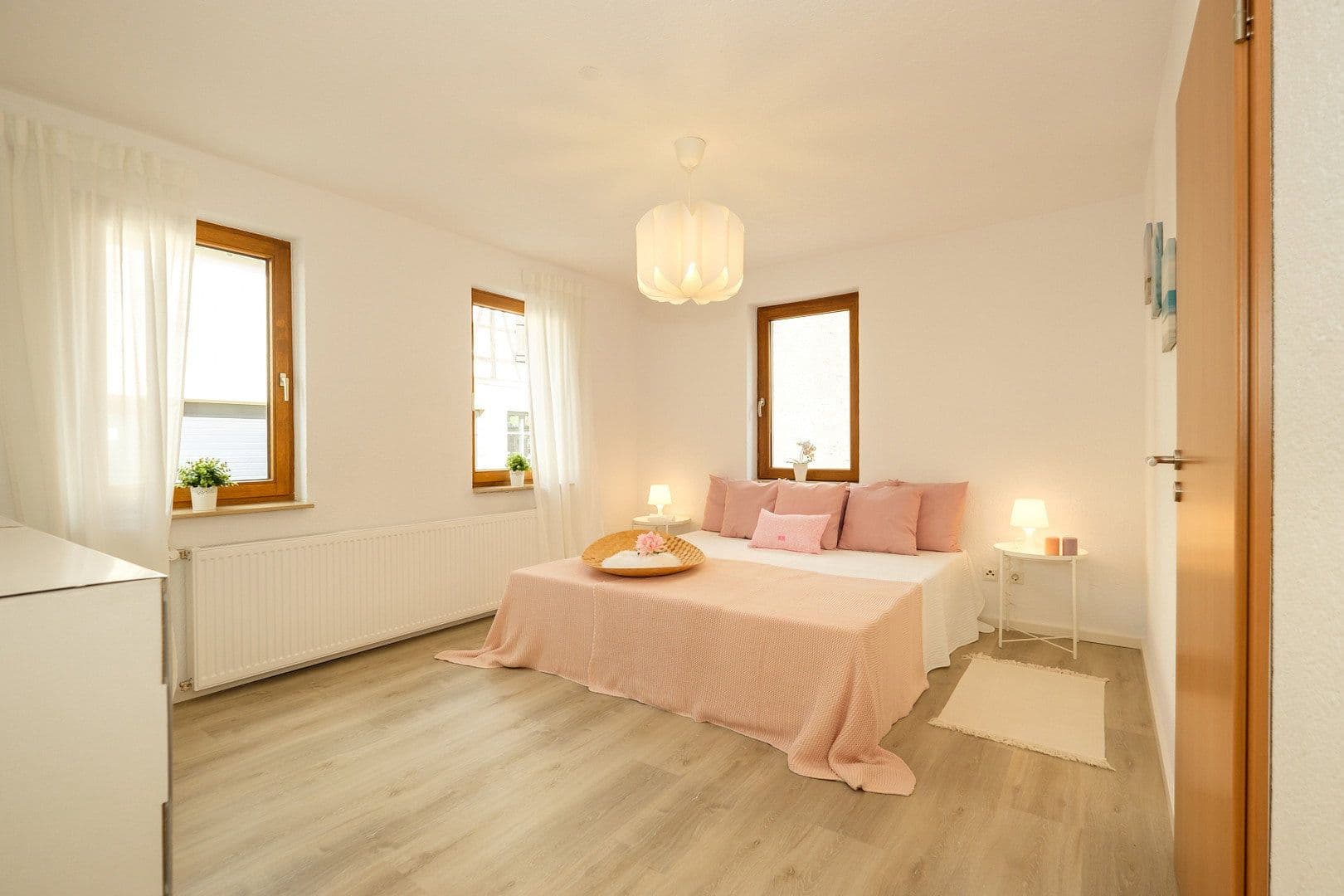 Prodej domu 178 m², pozemek 263 m², Karlstr. 3, Großbottwar, Bádensko-Württembersko Prodej domu 178 m², pozemek 263 m², Karlstr. 3, Großbottwar, Bádensko-Württembersko