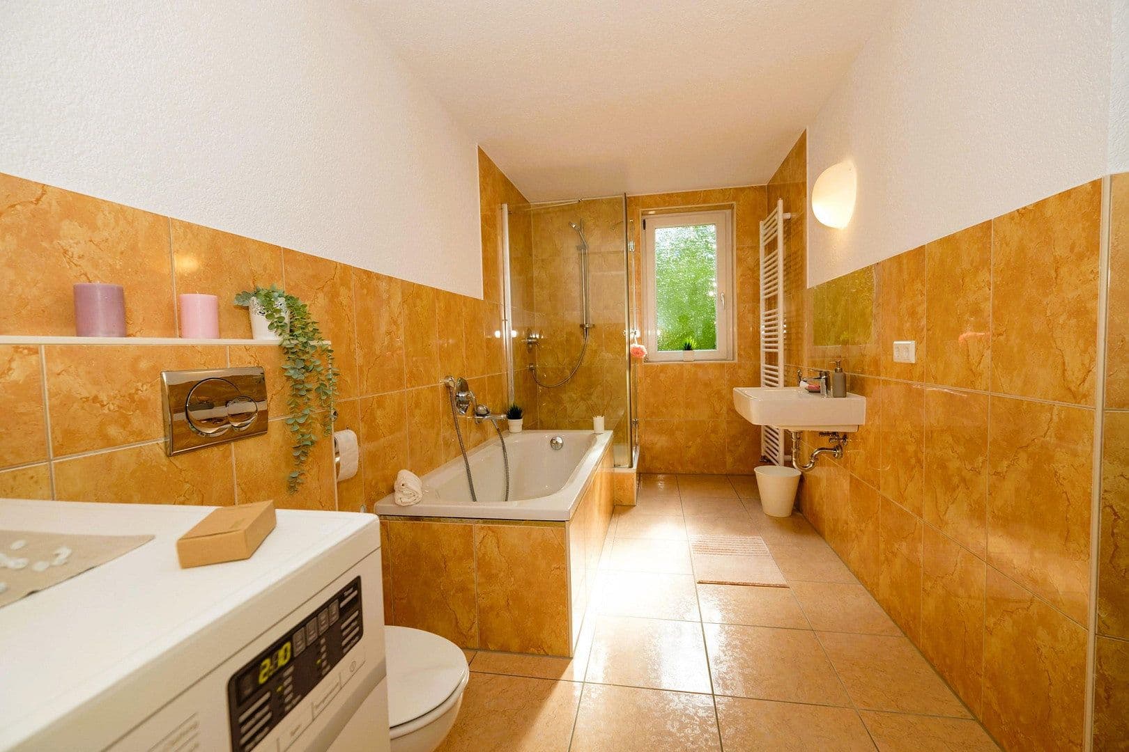 Prodej domu 178 m², pozemek 263 m², Karlstr. 3, Großbottwar, Bádensko-Württembersko Prodej domu 178 m², pozemek 263 m², Karlstr. 3, Großbottwar, Bádensko-Württembersko