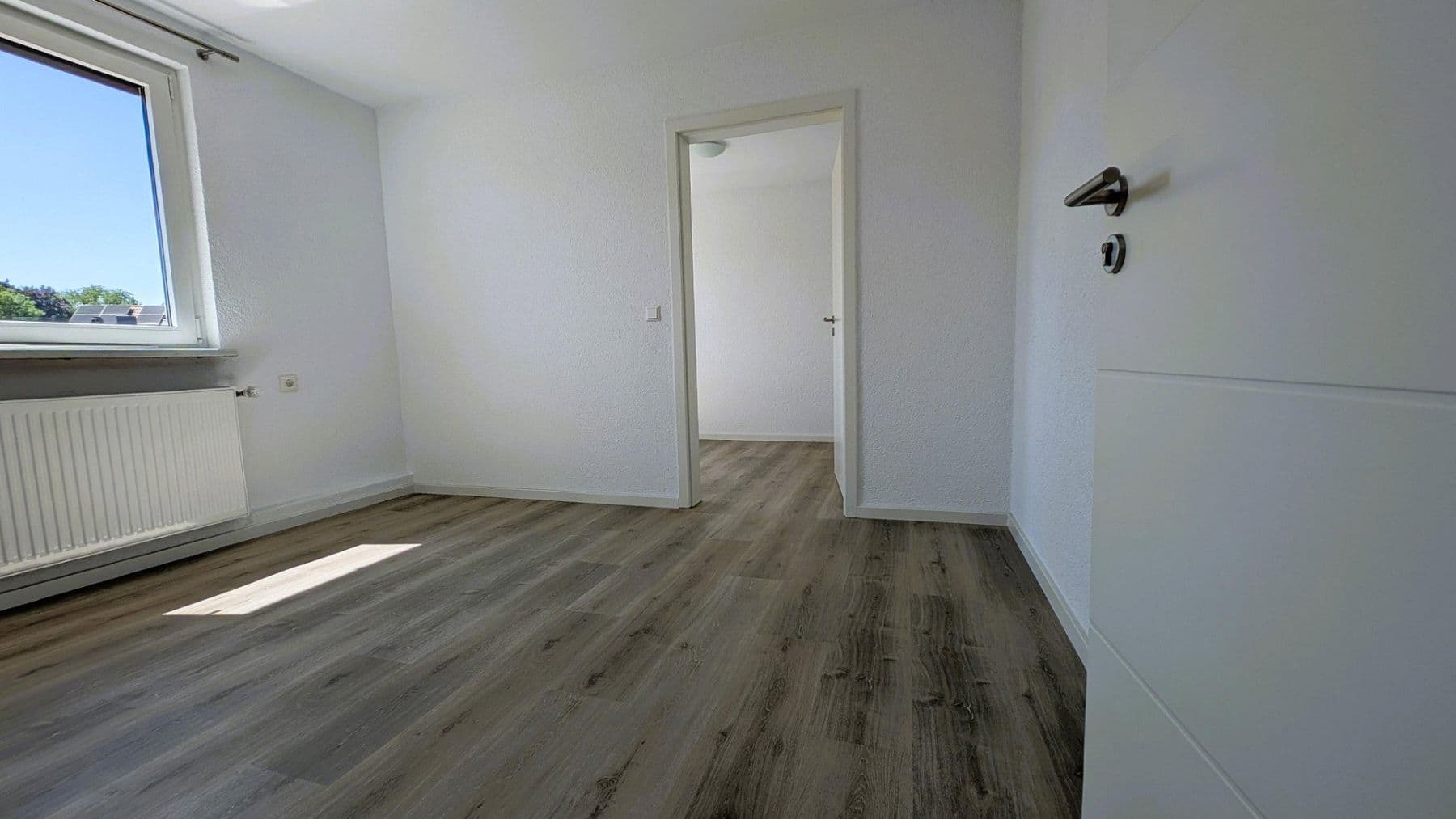 Prodej domu 178 m², pozemek 263 m², Karlstr. 3, Großbottwar, Bádensko-Württembersko Prodej domu 178 m², pozemek 263 m², Karlstr. 3, Großbottwar, Bádensko-Württembersko