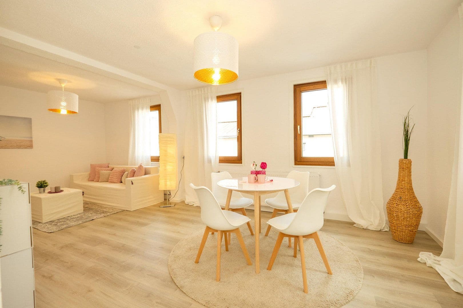 Prodej domu 178 m², pozemek 263 m², Karlstr. 3, Großbottwar, Bádensko-Württembersko Prodej domu 178 m², pozemek 263 m², Karlstr. 3, Großbottwar, Bádensko-Württembersko