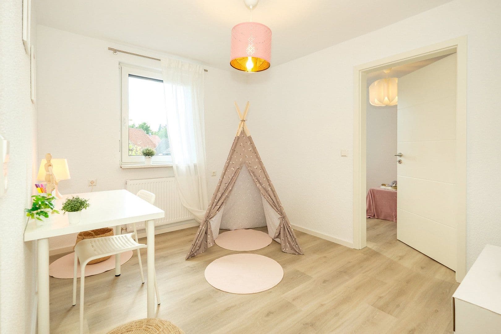 Prodej domu 178 m², pozemek 263 m², Karlstr. 3, Großbottwar, Bádensko-Württembersko Prodej domu 178 m², pozemek 263 m², Karlstr. 3, Großbottwar, Bádensko-Württembersko