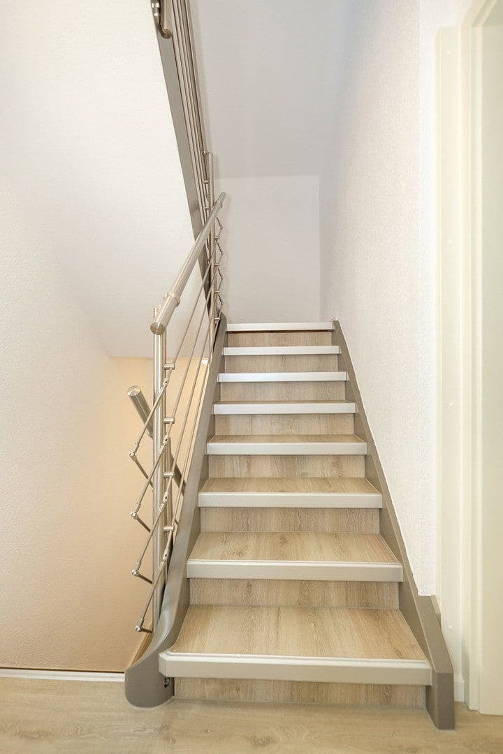 Prodej domu 178 m², pozemek 263 m², Karlstr. 3, Großbottwar, Bádensko-Württembersko Prodej domu 178 m², pozemek 263 m², Karlstr. 3, Großbottwar, Bádensko-Württembersko
