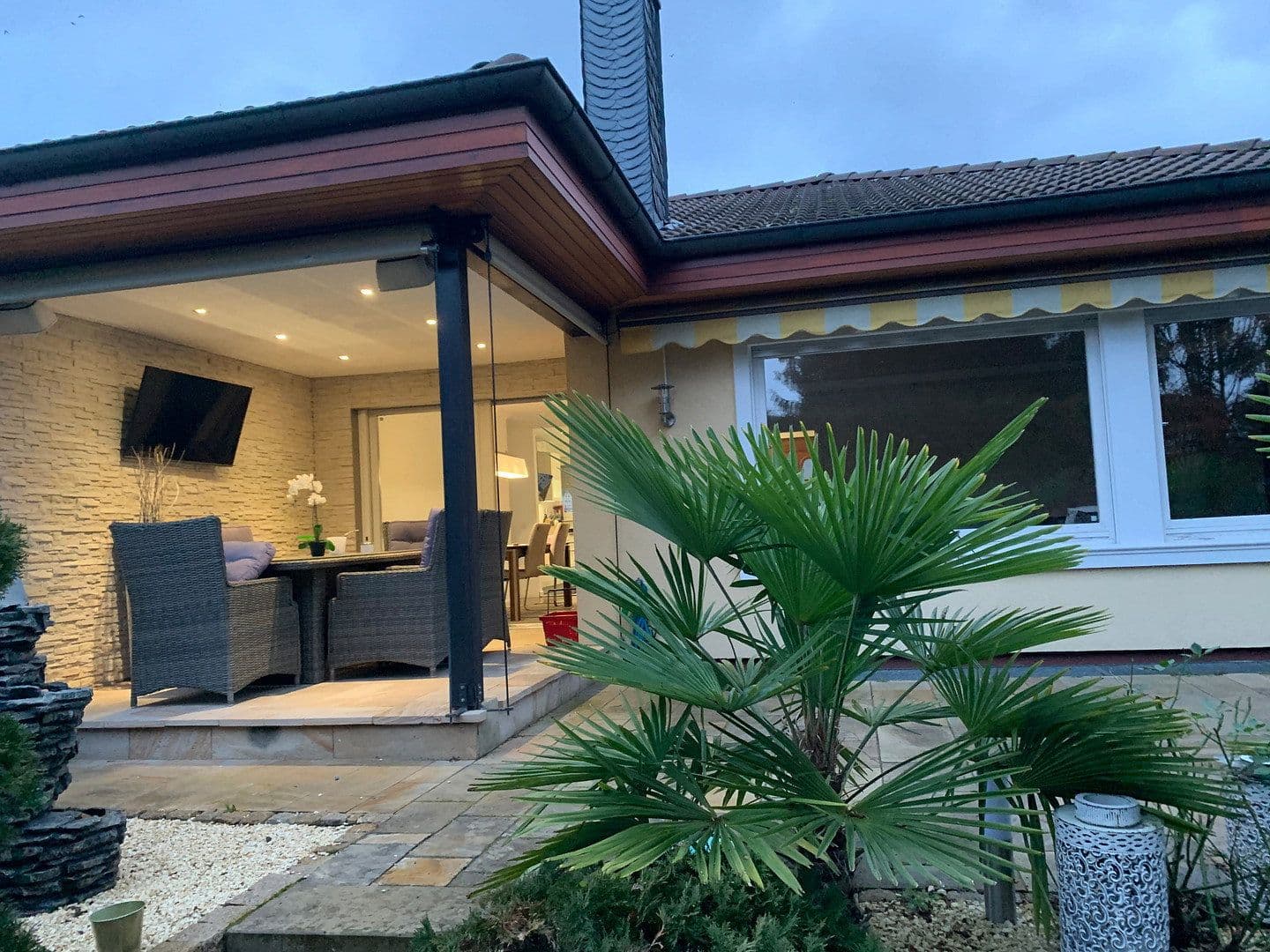 Prodej domu 205 m², pozemek 616 m², Mutterstadt, Porýní-Falc Prodej domu 205 m², pozemek 616 m², Mutterstadt, Porýní-Falc