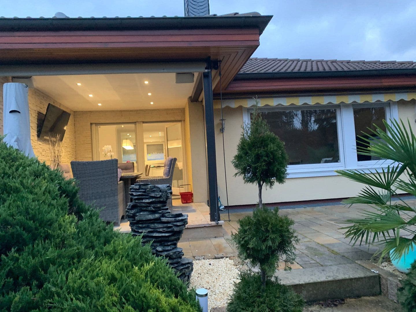 Prodej domu 205 m², pozemek 616 m², Mutterstadt, Porýní-Falc Prodej domu 205 m², pozemek 616 m², Mutterstadt, Porýní-Falc