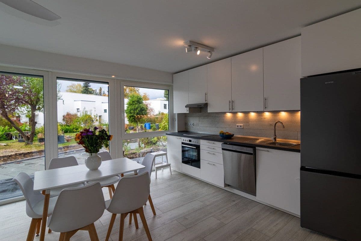 Pronájem bytu 1+1 60 m², Berlin, Berlín Pronájem bytu 1+1 60 m², Berlin, Berlín